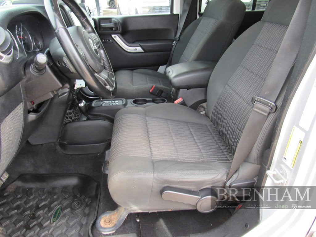 2012 Jeep Wrangler Unlimited Unlimited Sahara