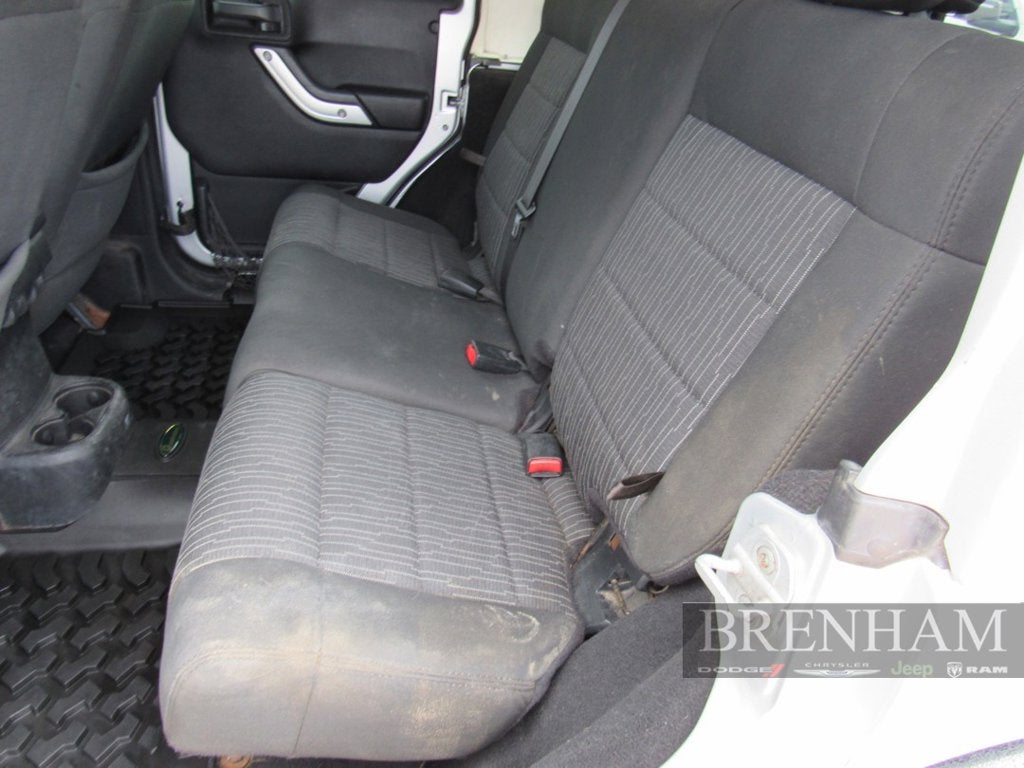 2012 Jeep Wrangler Unlimited Unlimited Sahara