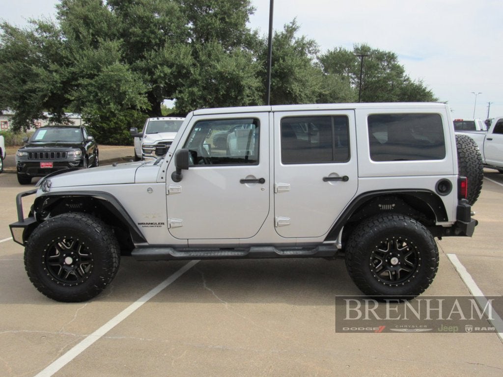 2012 Jeep Wrangler Unlimited Unlimited Sahara