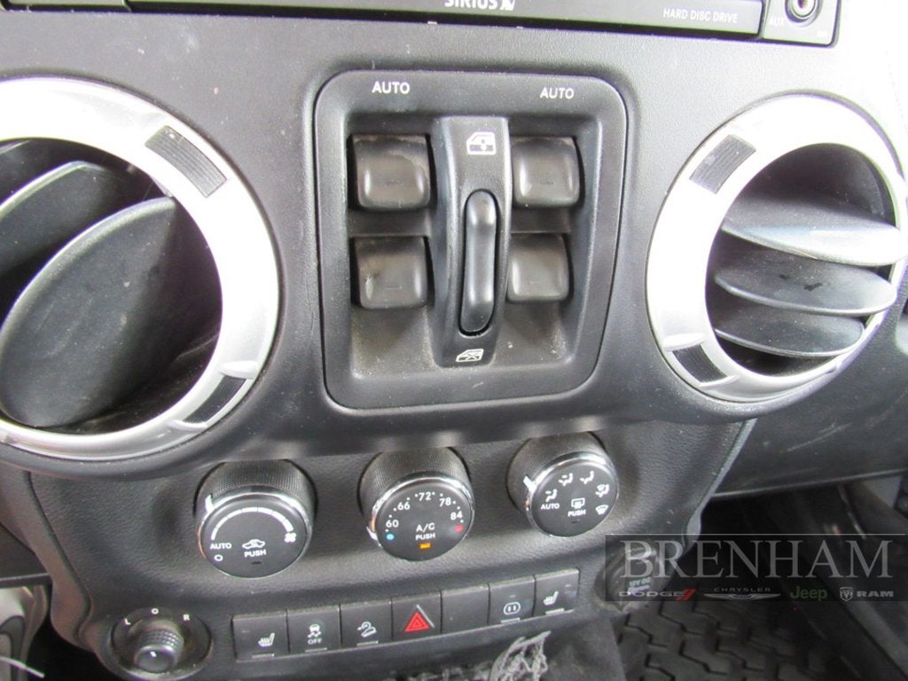 2012 Jeep Wrangler Unlimited Unlimited Sahara