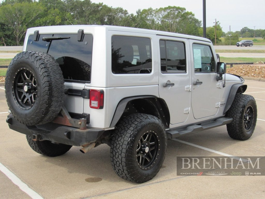 2012 Jeep Wrangler Unlimited Unlimited Sahara