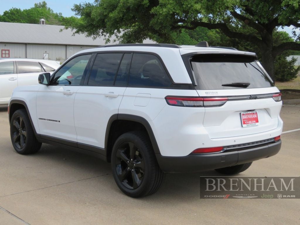 2023 Jeep Grand Cherokee Altitude 4x2