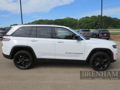 2023 Jeep Grand Cherokee Altitude 4x2