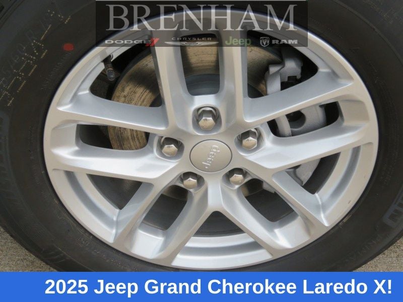 2025 Jeep Grand Cherokee GRAND CHEROKEE LAREDO X 4X2