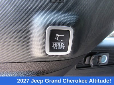 2027 Jeep Grand Cherokee Laredo Altitude