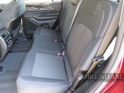 2023 Jeep Grand Cherokee Laredo 4x4