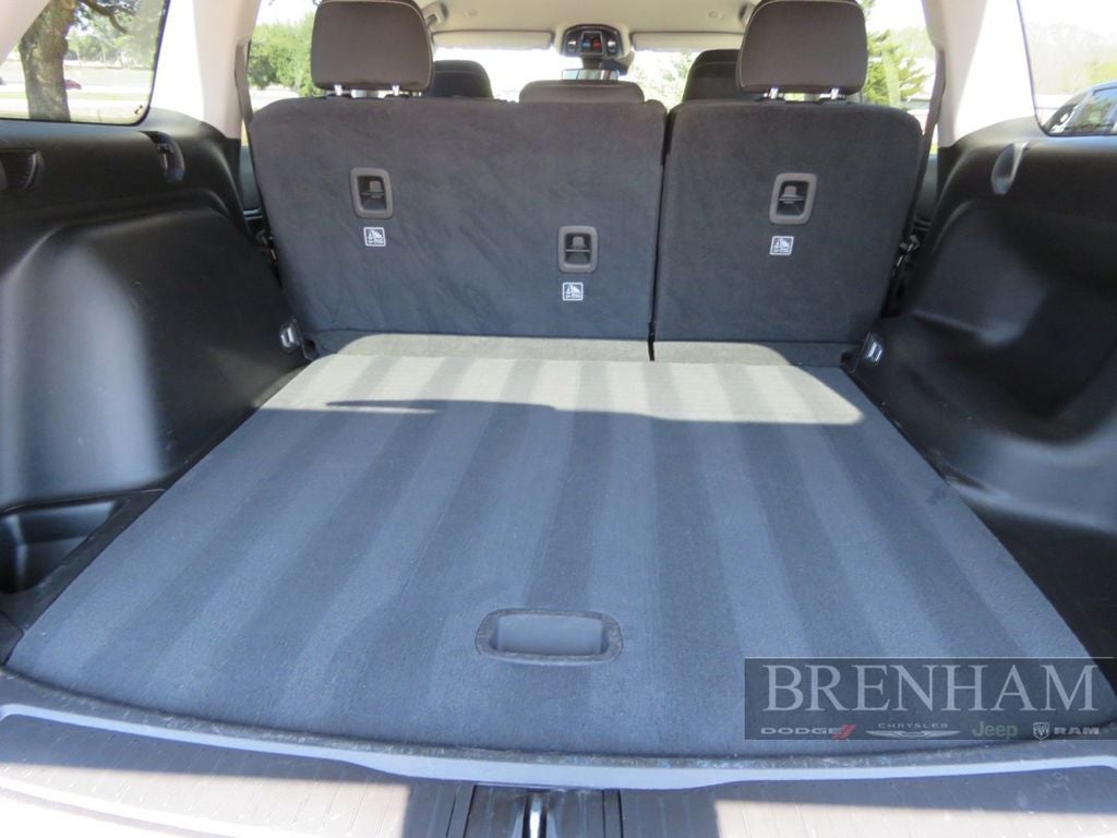 2023 Jeep Grand Cherokee Laredo 4x4