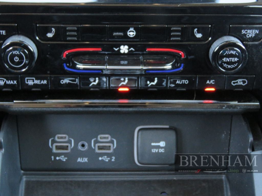 2023 Jeep Grand Cherokee Laredo 4x4