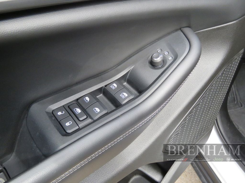 2023 Jeep Grand Cherokee L Altitude 4x2