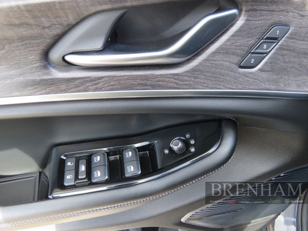 2021 Jeep Grand Cherokee L Overland 4x4