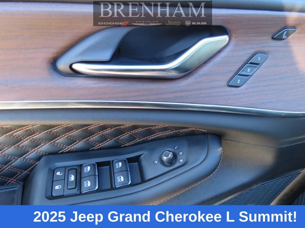 2025 Jeep Grand Cherokee GRAND CHEROKEE L SUMMIT 4X4