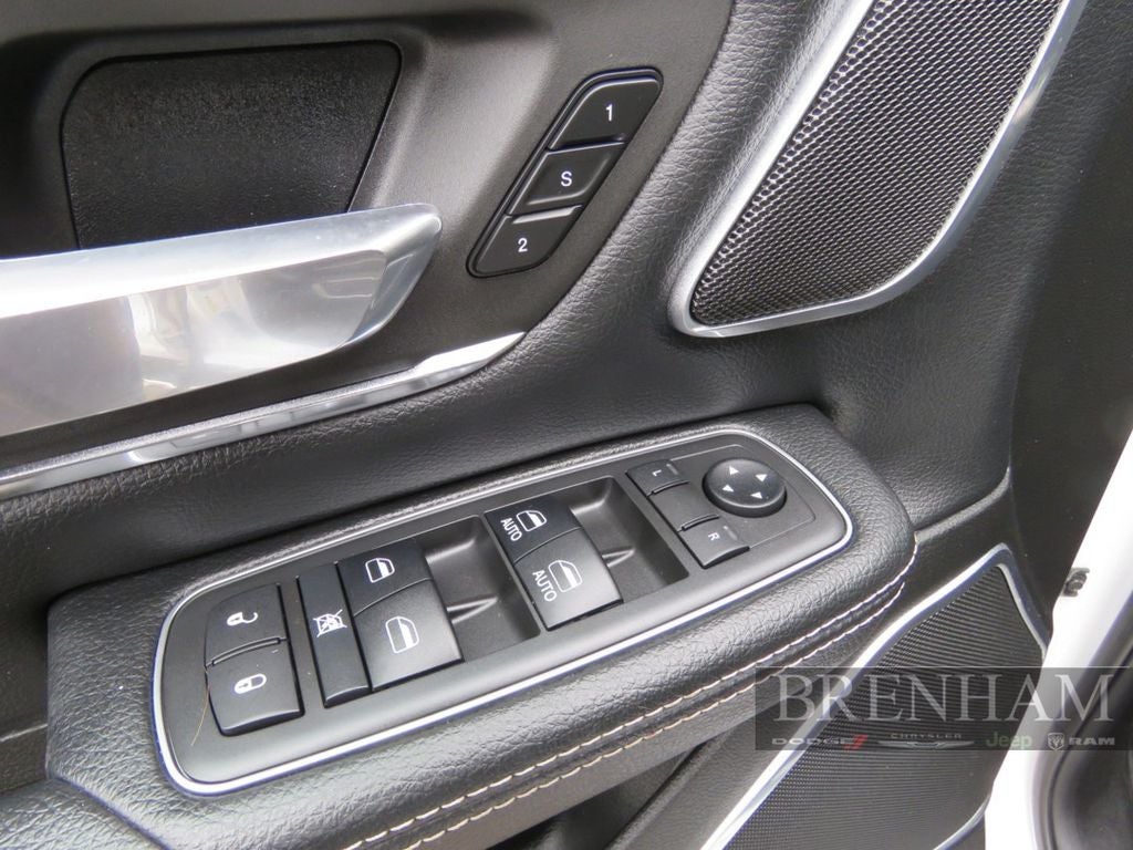 2019 RAM 1500 Laramie Crew Cab 4x2 5'7' Box