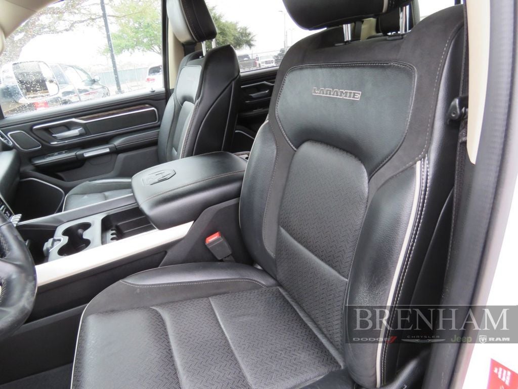 2019 RAM 1500 Laramie Crew Cab 4x2 5'7' Box