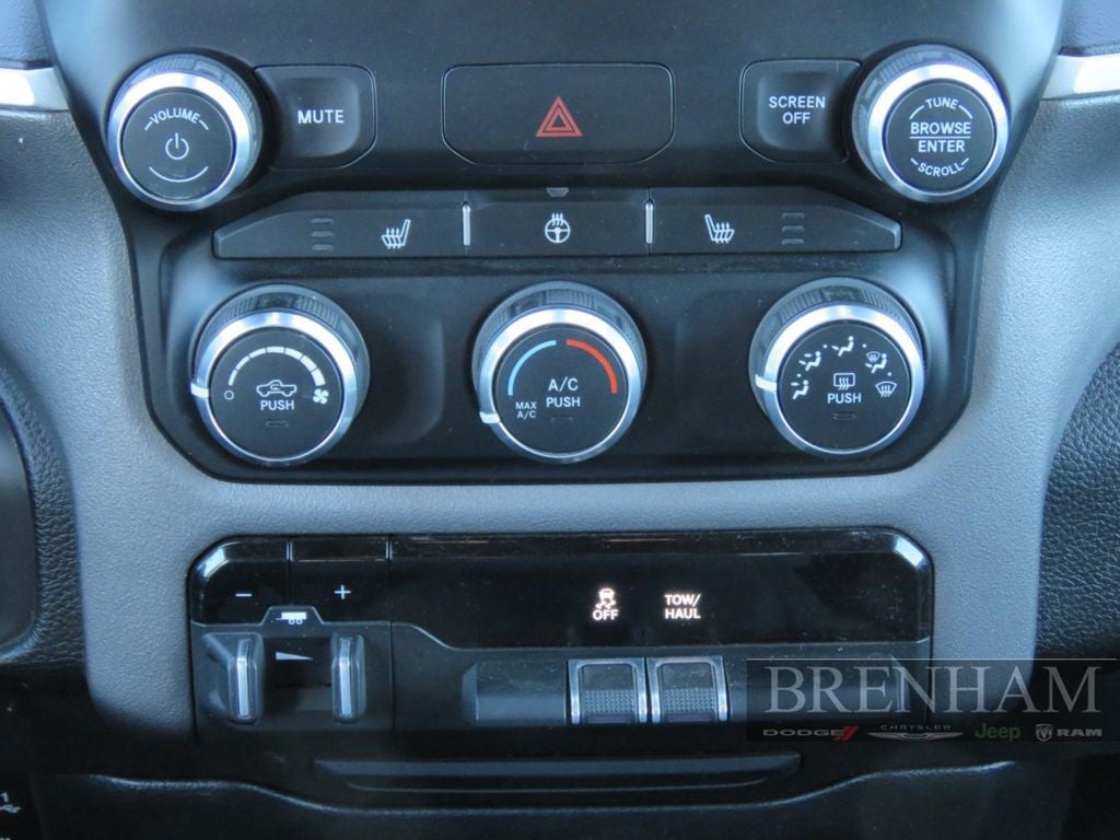 2023 RAM 1500 Big Horn Crew Cab 4x4 5'7' Box