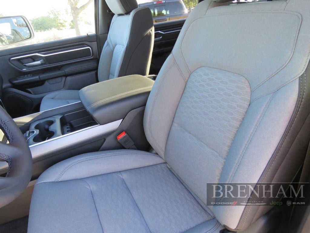 2026 RAM 1500 Lone Star Crew Cab 4x4 5'7' Box