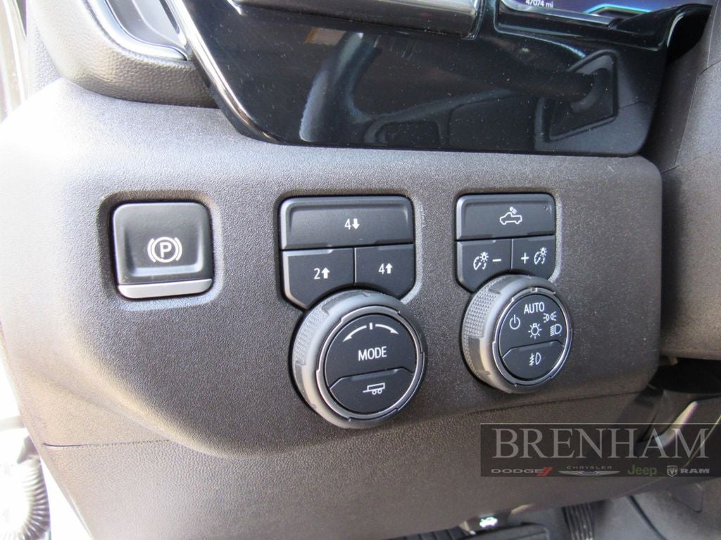2025 Chevrolet Silverado 2500HD 4WD Crew Cab Standard Bed LT