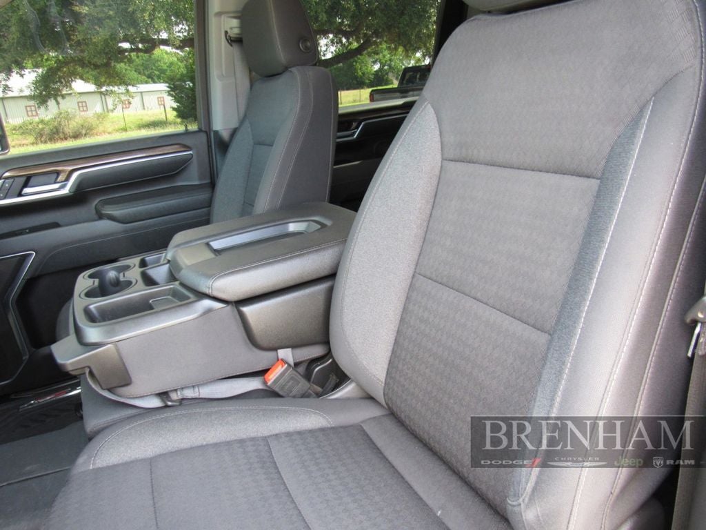 2025 Chevrolet Silverado 2500HD 4WD Crew Cab Standard Bed LT