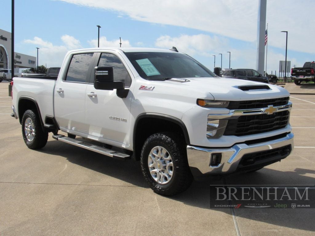2025 Chevrolet Silverado 2500HD 4WD Crew Cab Standard Bed LT