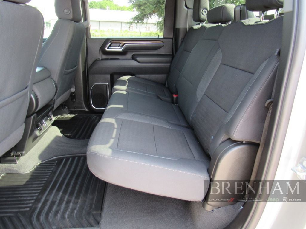 2025 Chevrolet Silverado 3500HD 4WD Crew Cab Long Bed LT