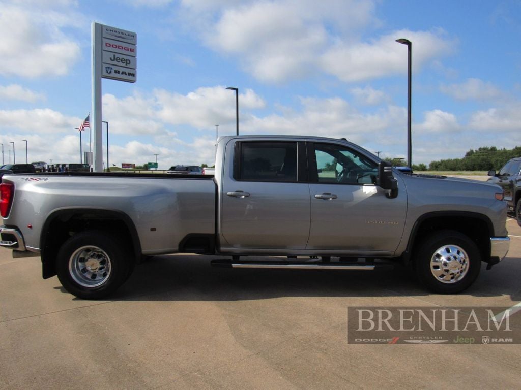 2025 Chevrolet Silverado 3500HD 4WD Crew Cab Long Bed LT