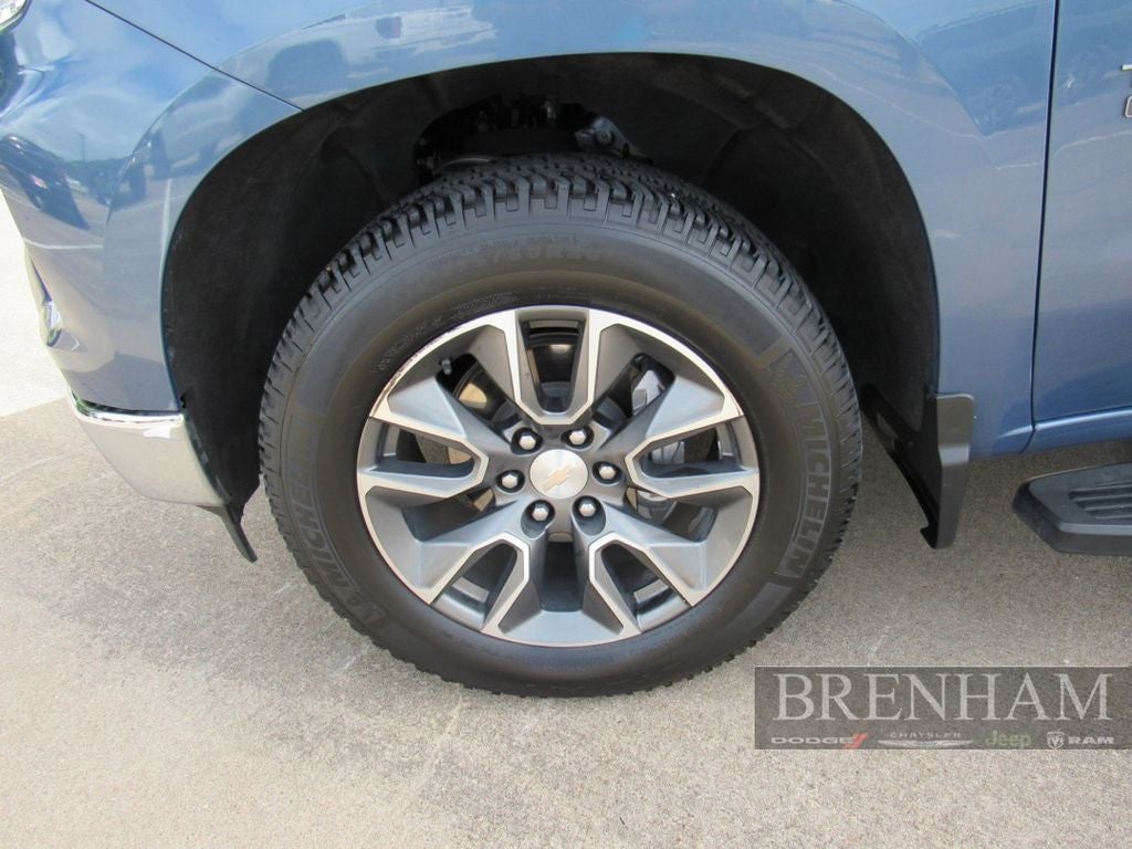 2024 Chevrolet Silverado 1500 2WD Crew Cab Short Bed LT