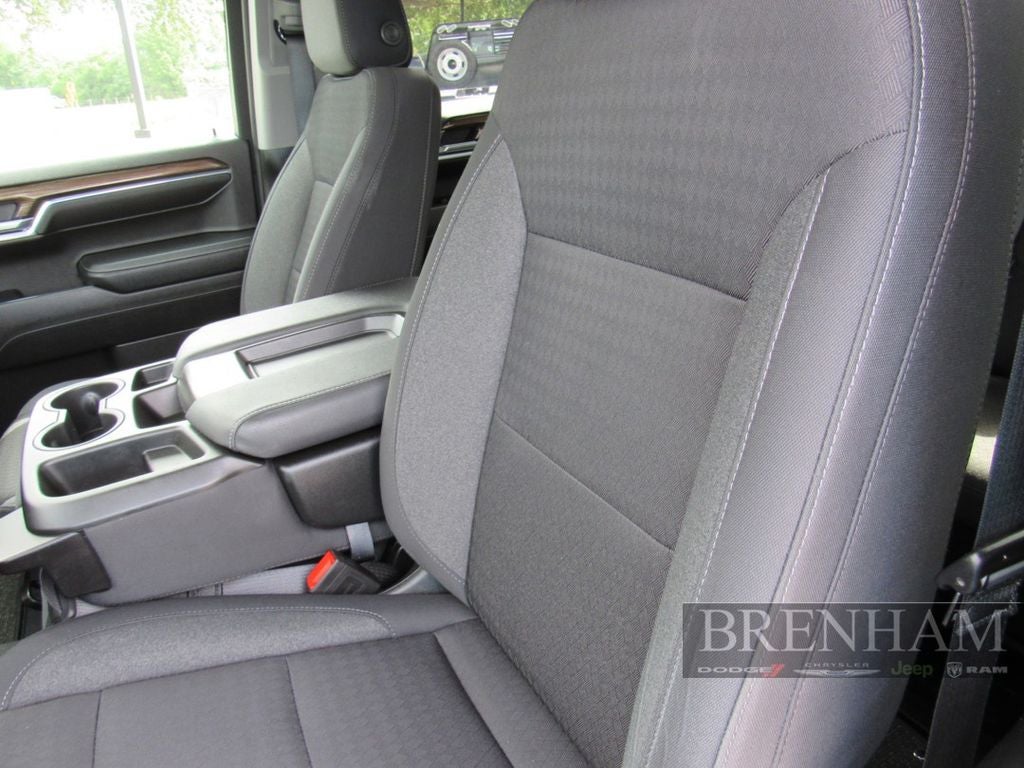 2024 Chevrolet Silverado 1500 2WD Crew Cab Short Bed LT