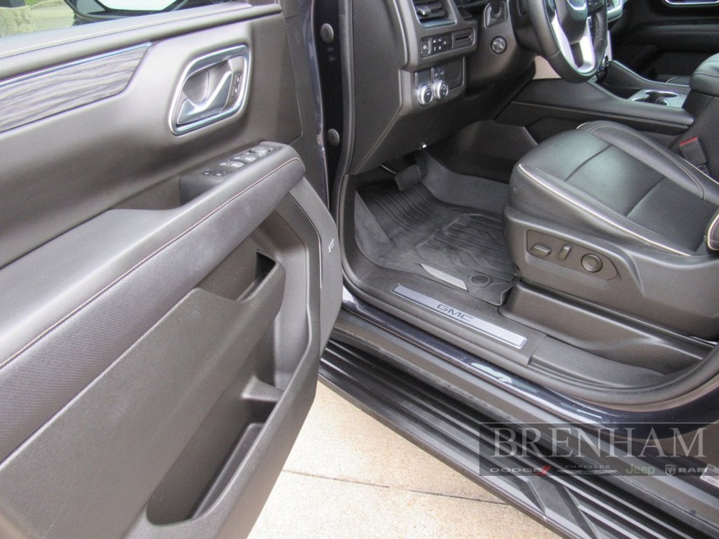 2023 GMC Yukon XL SLT