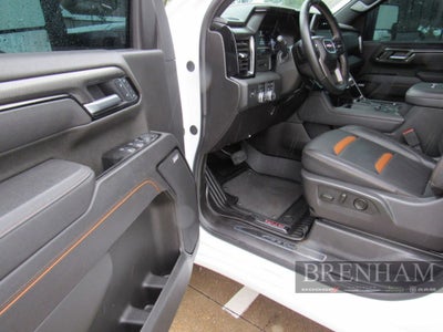 2025 GMC Sierra 2500HD 4WD Crew Cab Standard Bed AT4