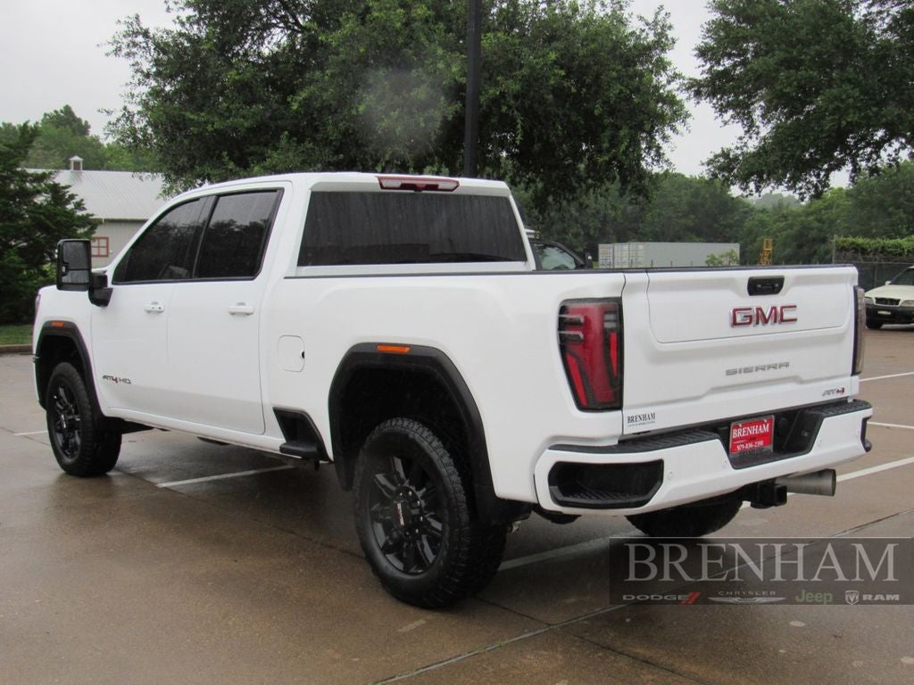 2025 GMC Sierra 2500HD 4WD Crew Cab Standard Bed AT4