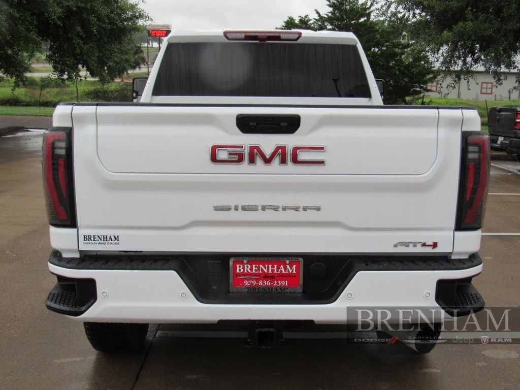 2025 GMC Sierra 2500HD 4WD Crew Cab Standard Bed AT4