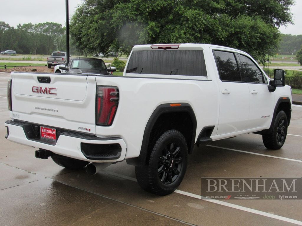 2025 GMC Sierra 2500HD 4WD Crew Cab Standard Bed AT4