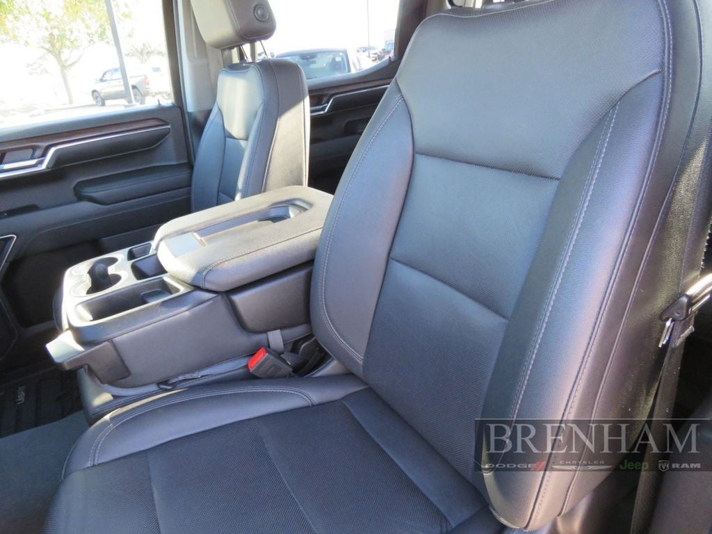 2024 GMC Sierra 1500 4WD Crew Cab Short Box SLT