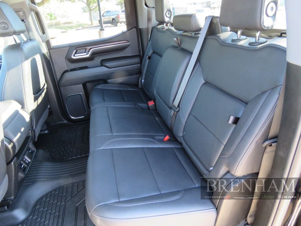 2024 GMC Sierra 1500 4WD Crew Cab Short Box SLT