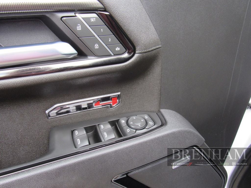 2025 GMC Sierra 1500 4WD Crew Cab Short Box AT4