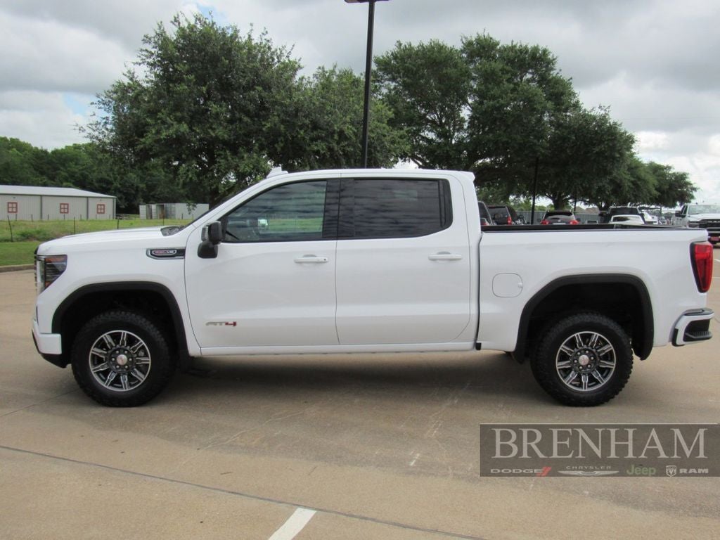 2025 GMC Sierra 1500 4WD Crew Cab Short Box AT4