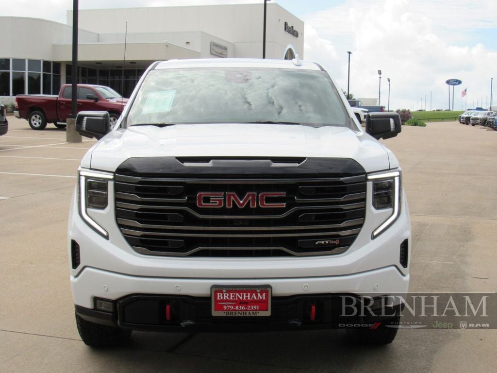 2025 GMC Sierra 1500 4WD Crew Cab Short Box AT4