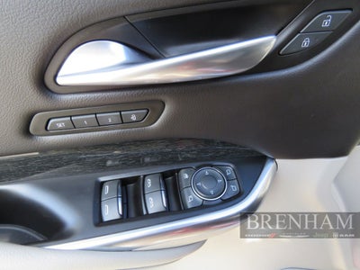 2022 Cadillac XT4 FWD Premium Luxury