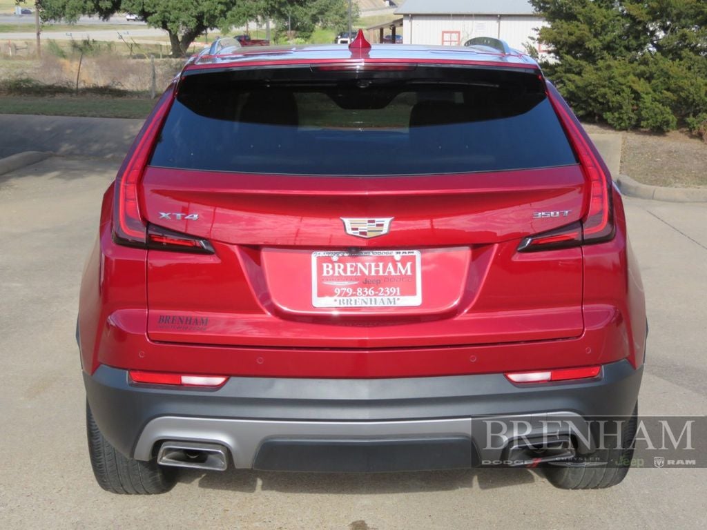 2022 Cadillac XT4 FWD Premium Luxury