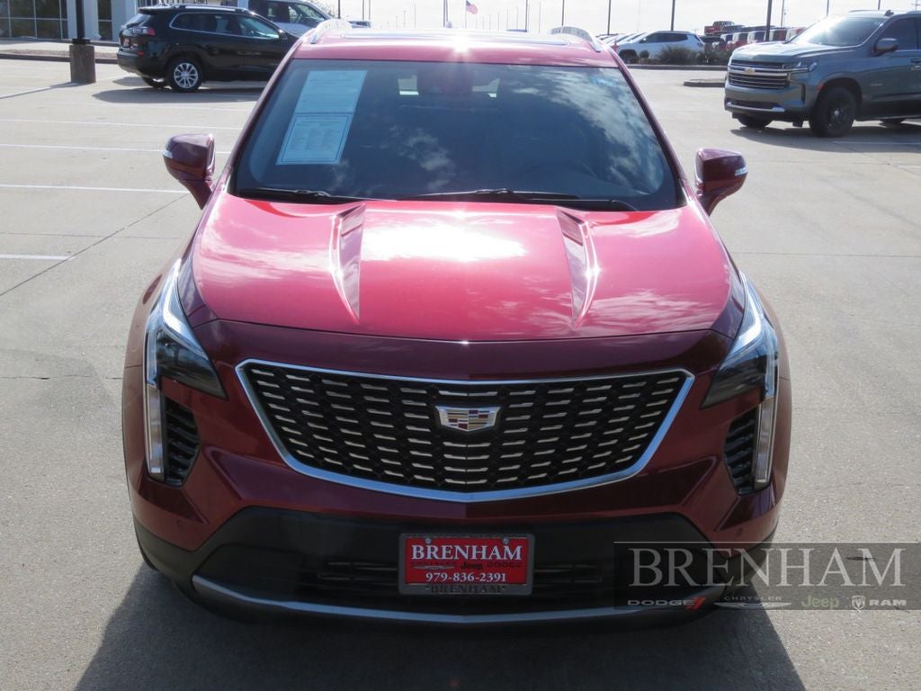 2022 Cadillac XT4 FWD Premium Luxury