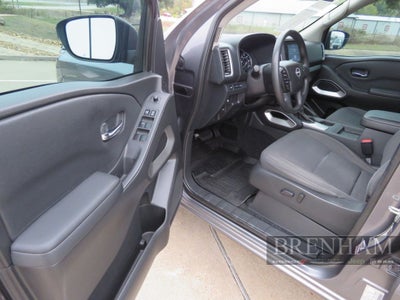 2022 Nissan Frontier Crew Cab SV 4x4