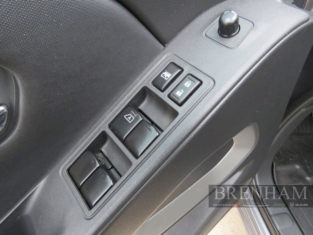 2022 Nissan Frontier Crew Cab SV 4x4