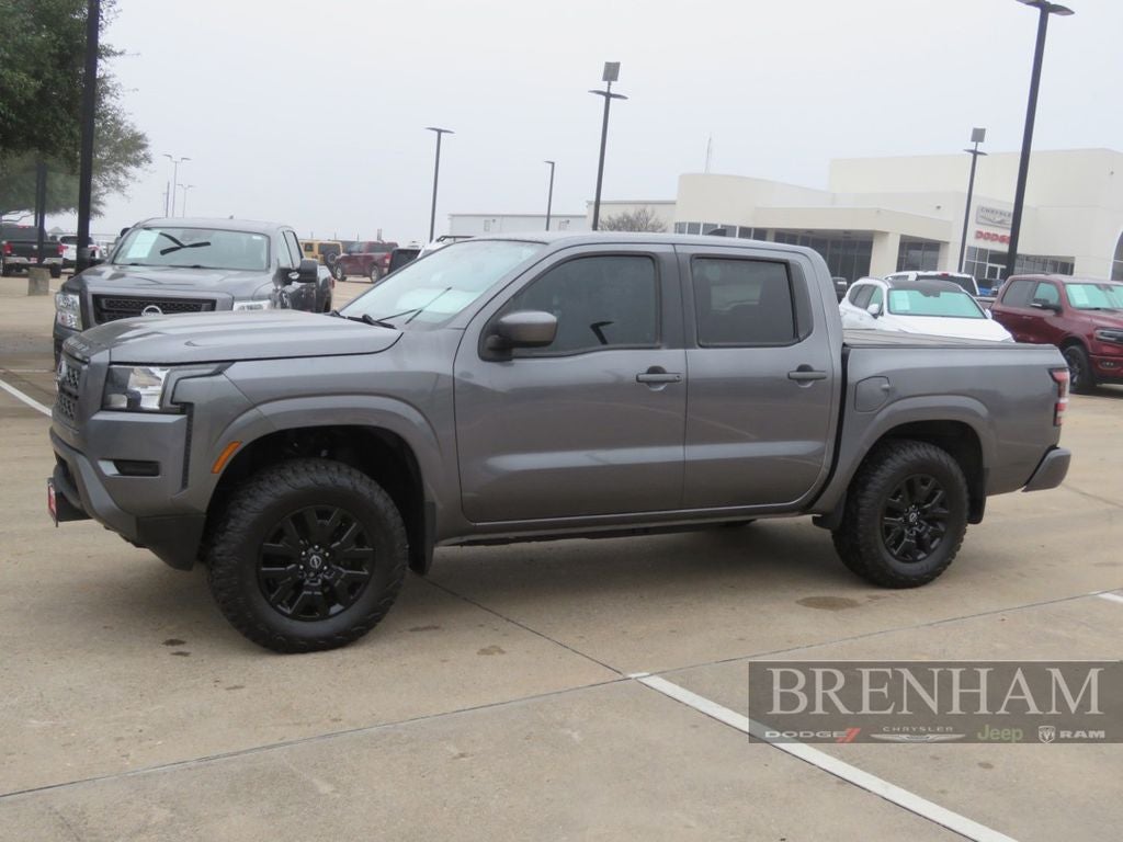 2022 Nissan Frontier Crew Cab SV 4x4