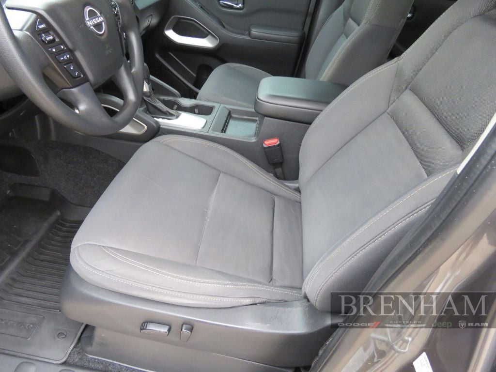 2022 Nissan Frontier Crew Cab SV 4x4