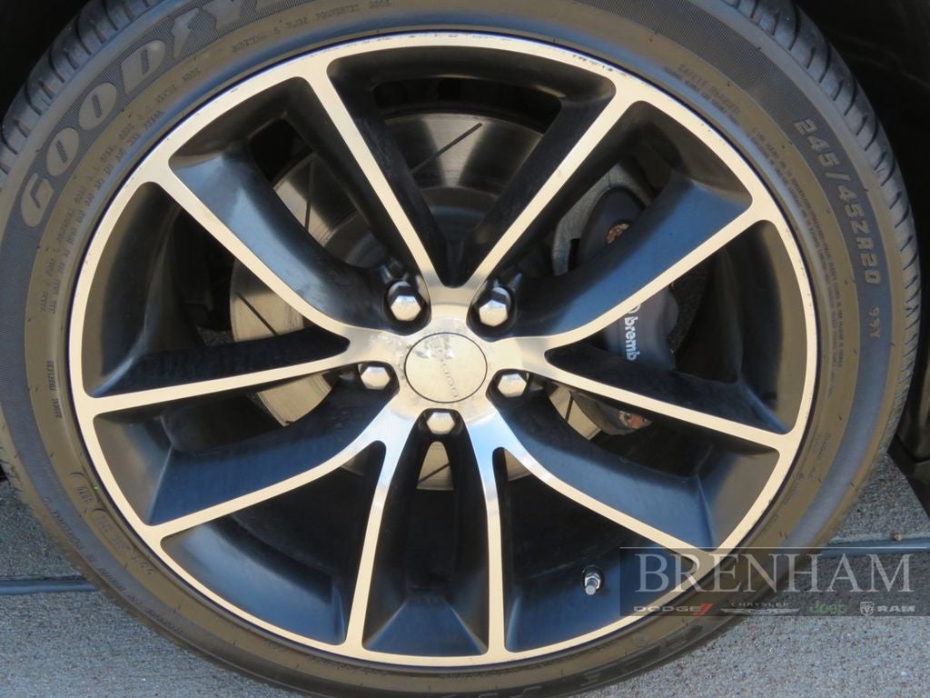 2016 Dodge Challenger 392 Hemi Scat Pack Shaker