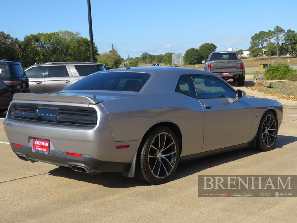 2016 Dodge Challenger 392 Hemi Scat Pack Shaker