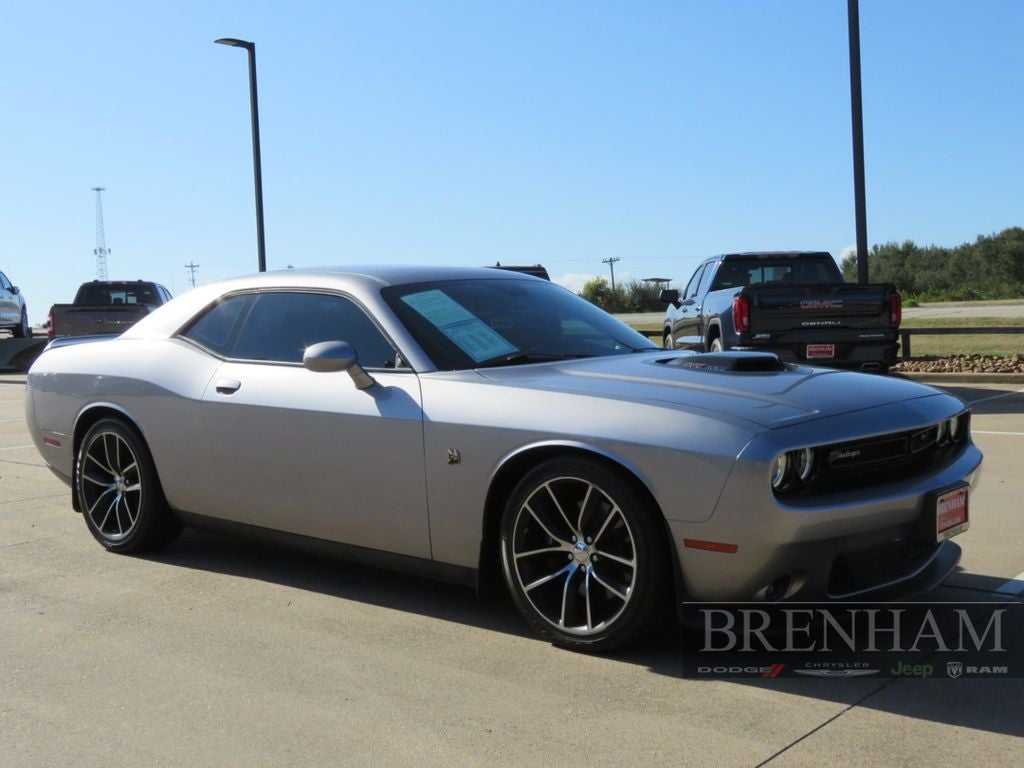 2016 Dodge Challenger 392 Hemi Scat Pack Shaker