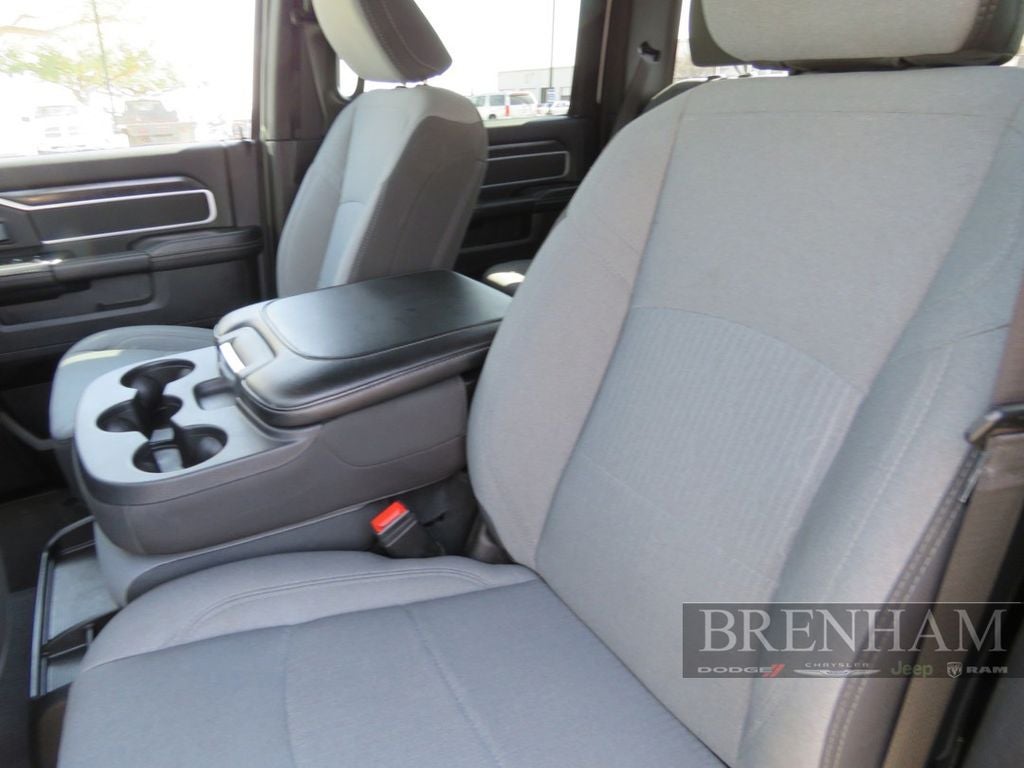 2024 RAM 3500 Big Horn Crew Cab 4x4 8' Box