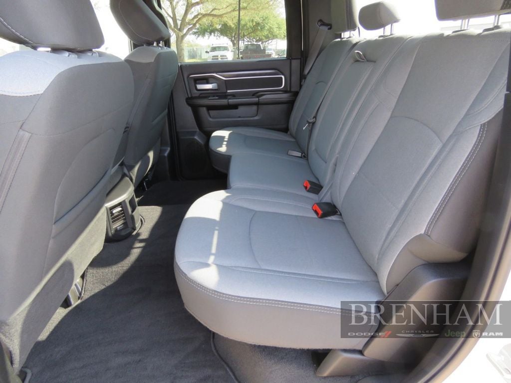 2024 RAM 3500 Big Horn Crew Cab 4x4 8' Box