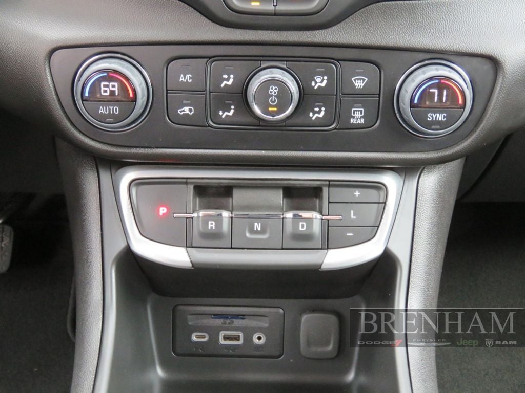 2024 GMC Terrain FWD SLT