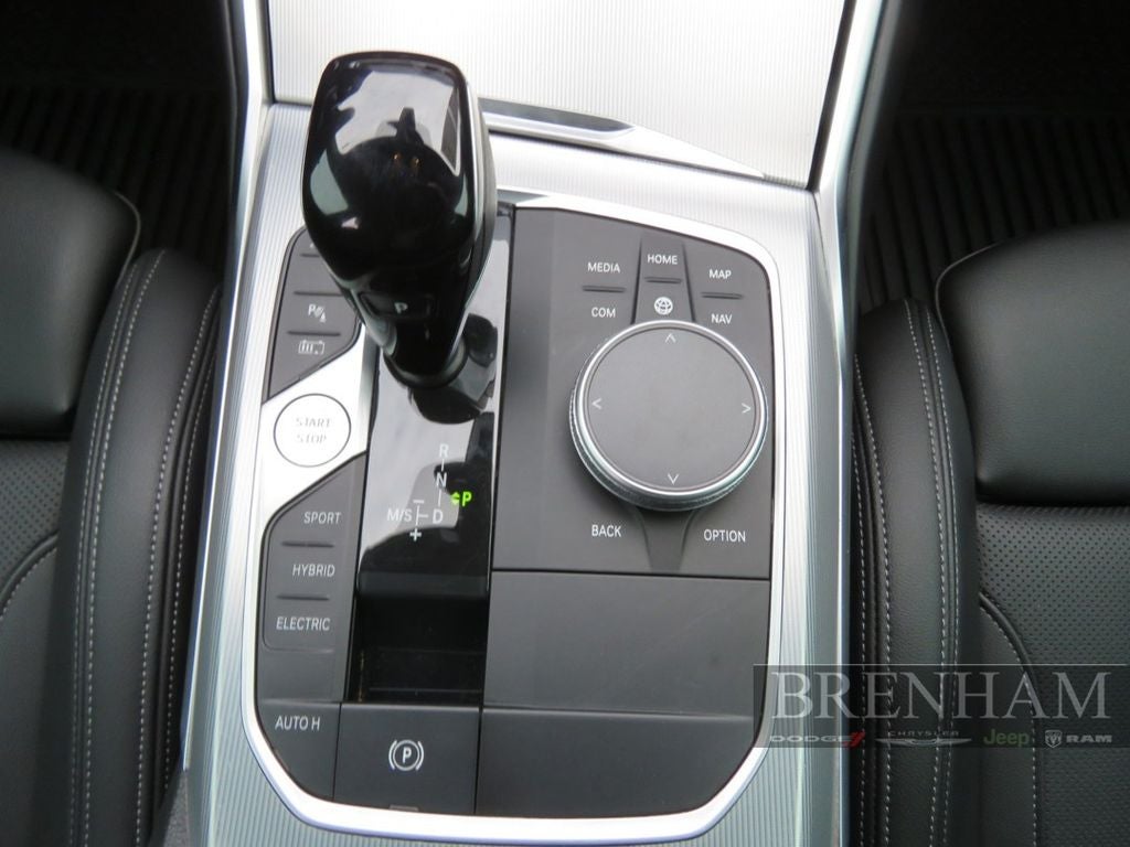 2022 BMW 3 Series 330e Sedan